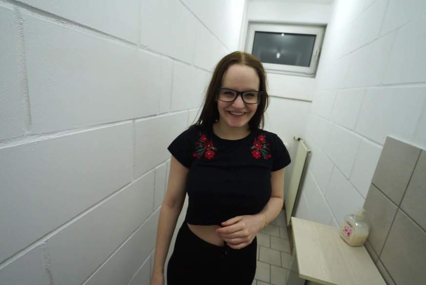 Lina-Klein: Anzeige und Hausverbot! Dreist beim Italiener g*****t