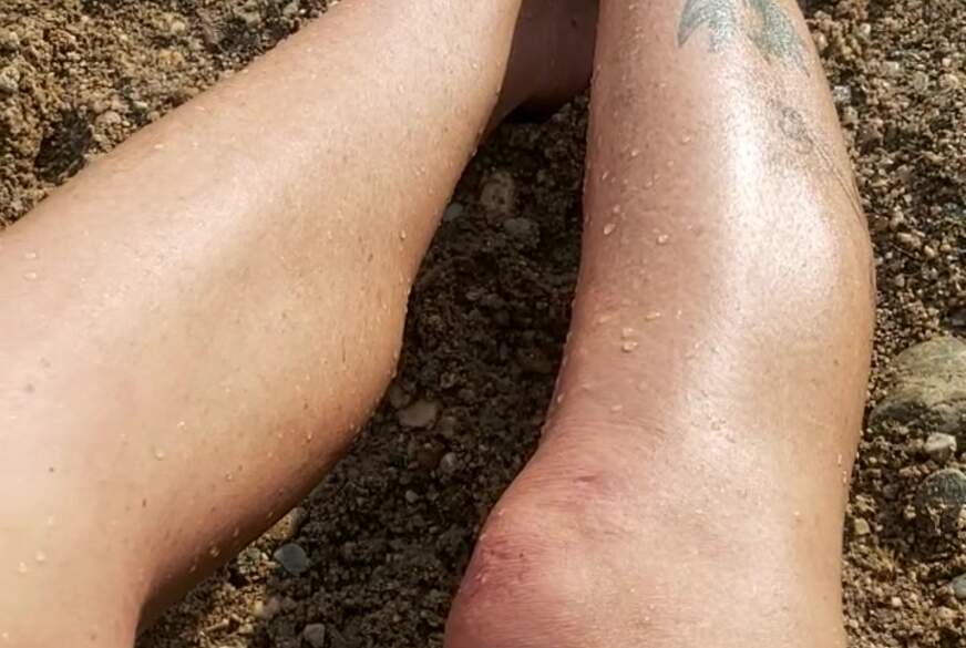 Lady_Phantasia: Füße von Lady Phantasia in neon grün