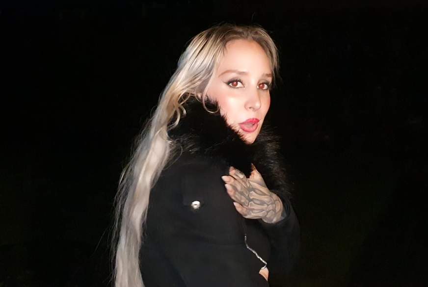 Heftig a*******t Outdoor in Heels auf dem Weg nach Hause von StellaCinderella