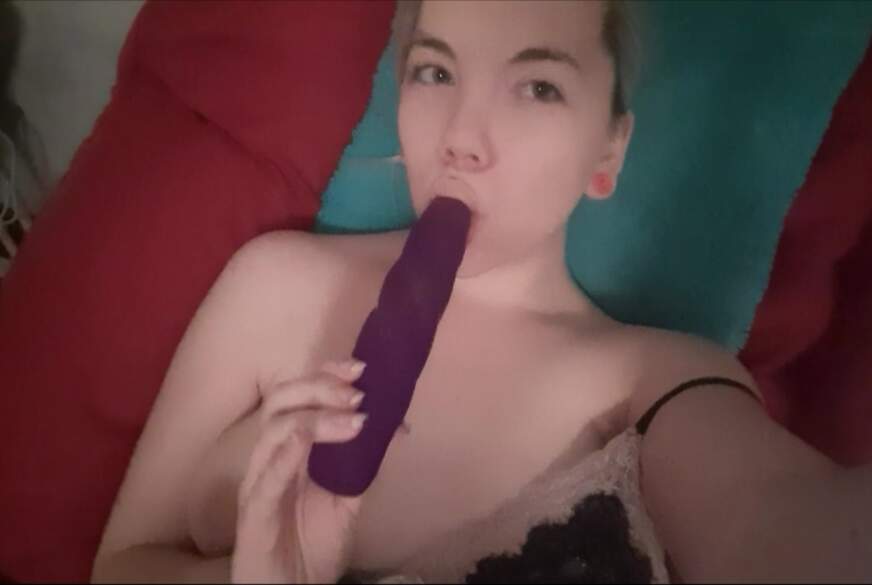 Befriedigung für meine j***e M****i von JuleStern