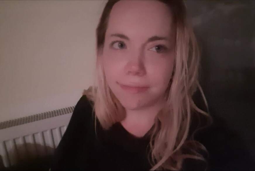 JuleStern: Dildo-Entspannung meiner j****n F***e