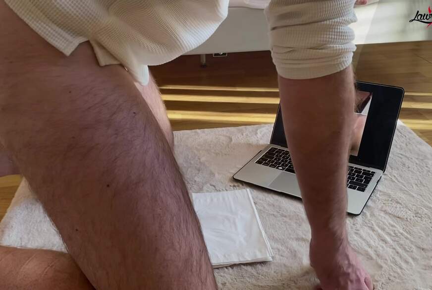 Kasia-Lawrence: HUCOW USER WUNSCH-VIDEO! Geiler A*******er - Bulle Lawrence b****t Fotos einer geilen Zucht-Kuh