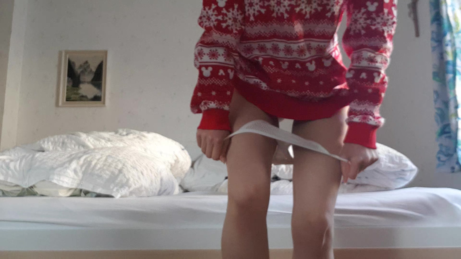 Schau mir zu wie ich strippe, bis ich alle Kleidungsstücke abgelegt habe. 
* Video gehört zu meinen ersten stripversuchen!!
Jetzt für euch zum Einführungspreis nur bis 20.01.20 20:00 Uhr! Nicht verpassen!