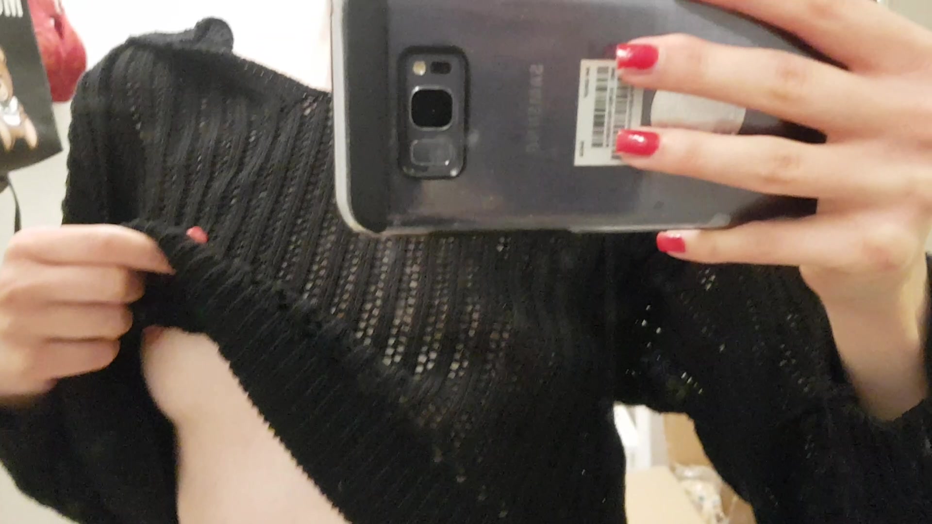 Fuck yourself- Zeit sinnvoll nutzen Version 3 mit Gesicht Während meine Augenmaske einwirkte, nutze ich die Zeit sinnvoll und hab mir eine Brustmassage gegönnt. 
Für dich hab ich gleich 3 kurze Videos gedreht bzw. hochgeladen, denn ich konnt mich nicht entscheiden welches dir am besten gefällt und für den Papierkorb wären Sie doch zu geil oder?