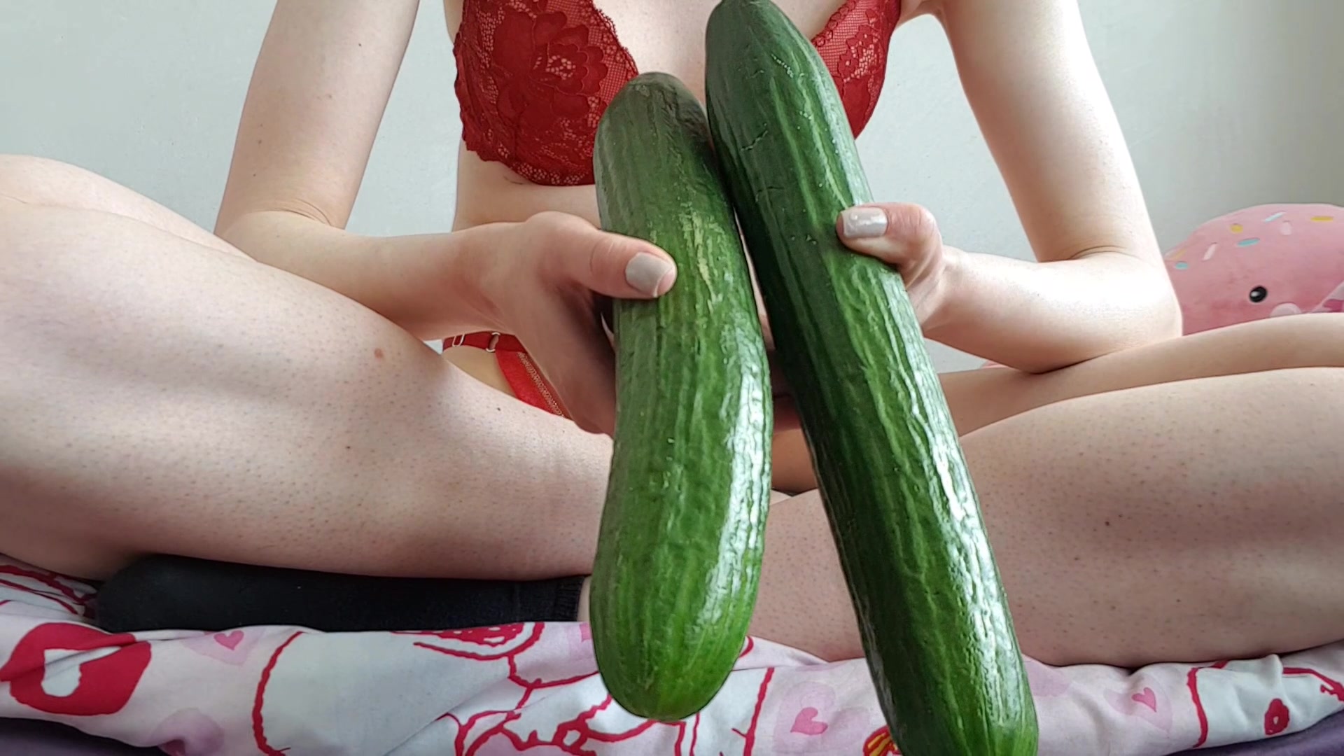 Hallo mein Schatz, gerade als ich am Kühlschrank stand sind mir 2 Gurken entgegen gesprungen und ich musste es einfach tun...