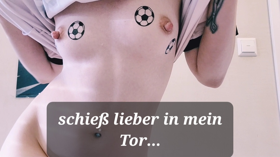 Hallo Schatz, die WM 2022 ist eine Schande, daher schau lieber meine Videos statt die WM an! Für dich ZUM GÜNSTIGEN VIDEOPREIS! Obwohl ich pleite bin, aber mein Moral ist noch höher wie der vom DFB...Home made mit Liebe statt gegen Menschenrechte. 
DANKE FÜR DEINE UNTERSTÜTZUNG!