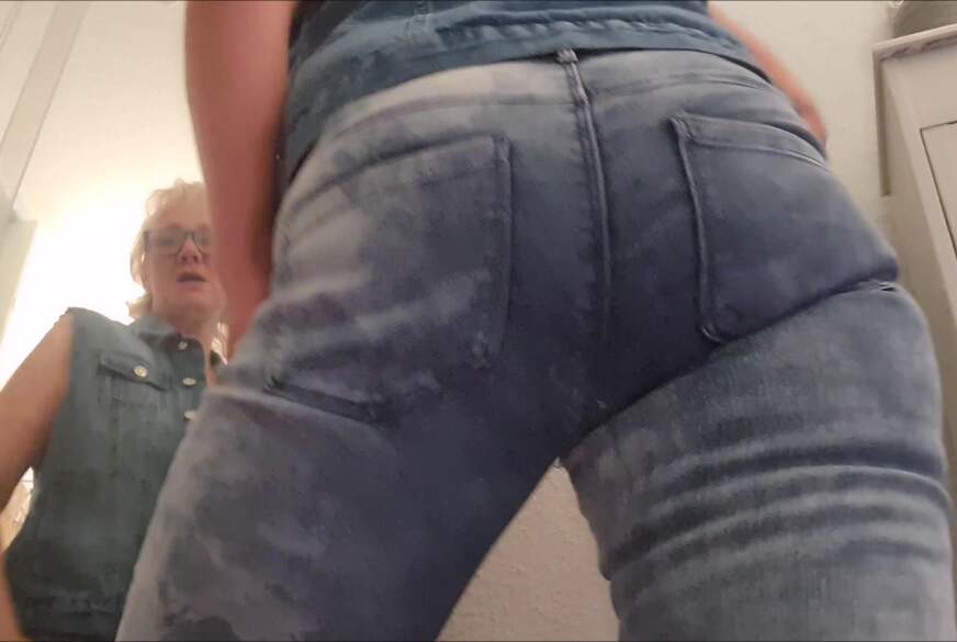 HotIbizalady: V*********te Jeans