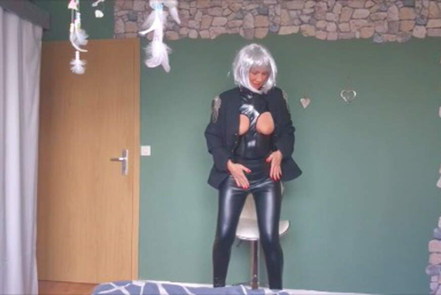 HotIbizalady: Bist du willig