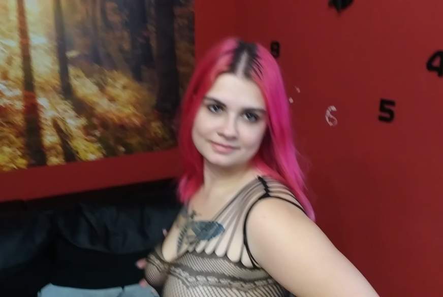 GeileDanielle: Masturbation und h**t g*****t!