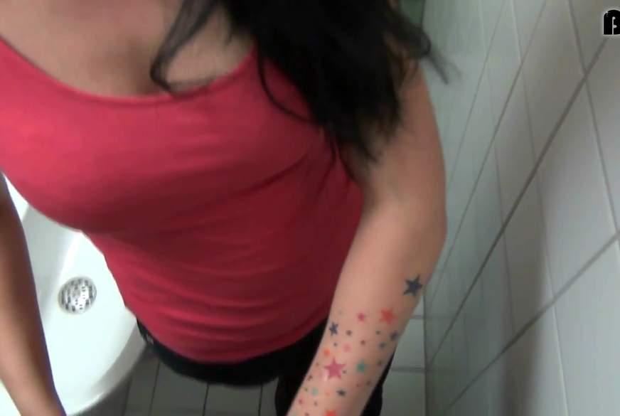 CassyYoung: Meinen Prof abgeschluckt