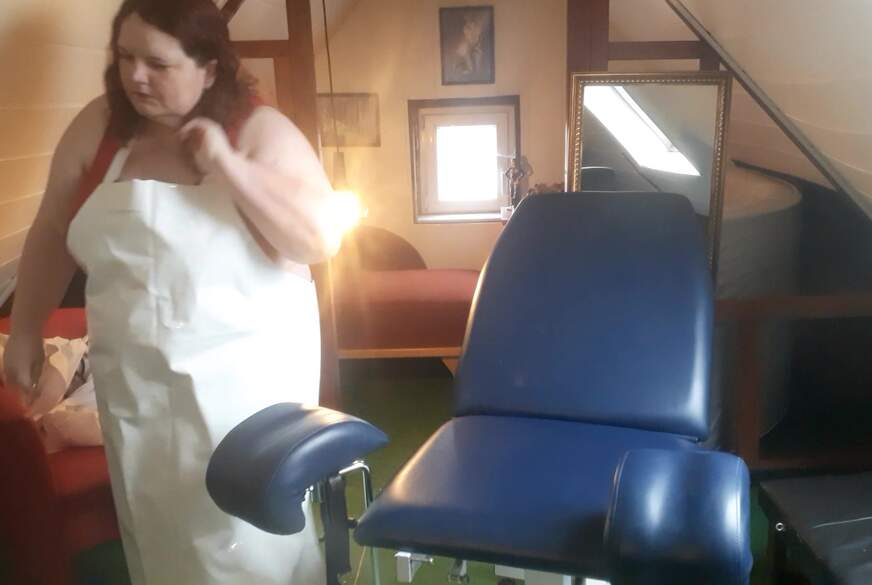 tammara28: Gummischürze und Gummistiefel