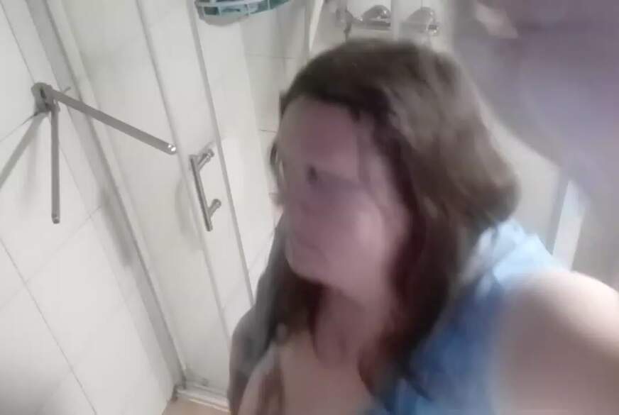 tammara28: Ich muss mal Duschen