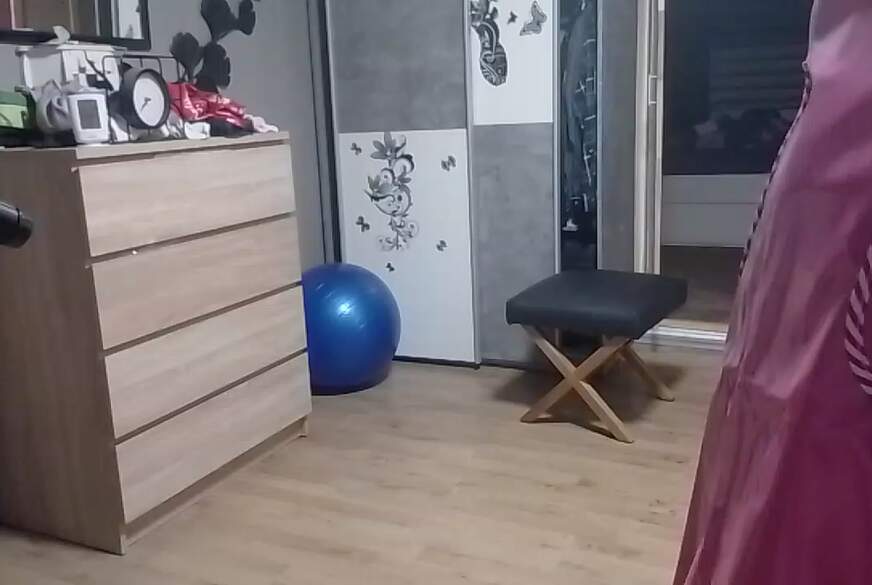 tammara28: Neue Gummischürze und Nicht drunter