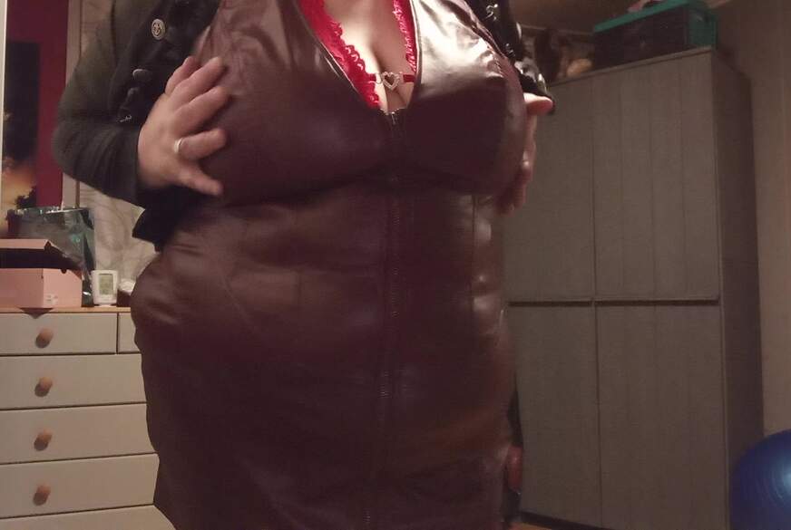 Gehstdu so mit mir  auf ie Nächste Party sonder angebot von tammara28