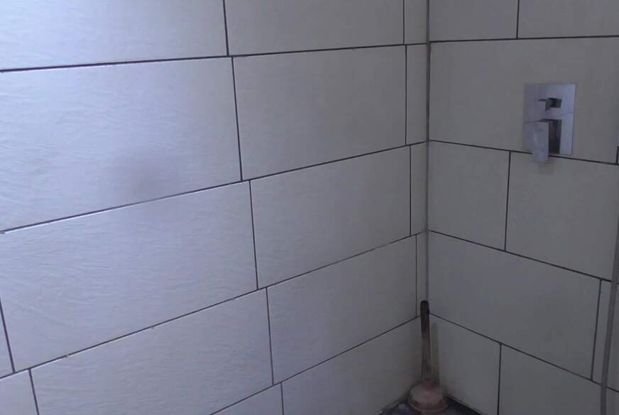 Zwei Pinkeln mich an von tammara28