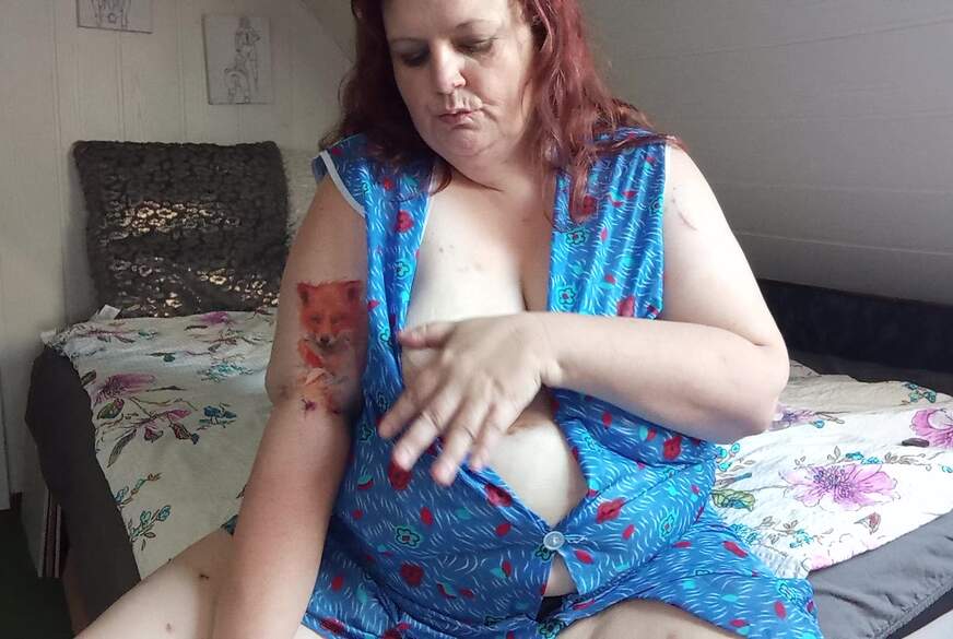 tammara28: Stiefmutti ich zeig dir was ?
