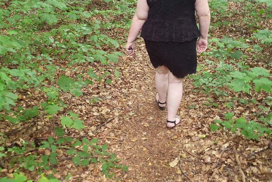 tammara28: S***y und tammaras Abenteuer im Wald ! Unerwartete Begegnung