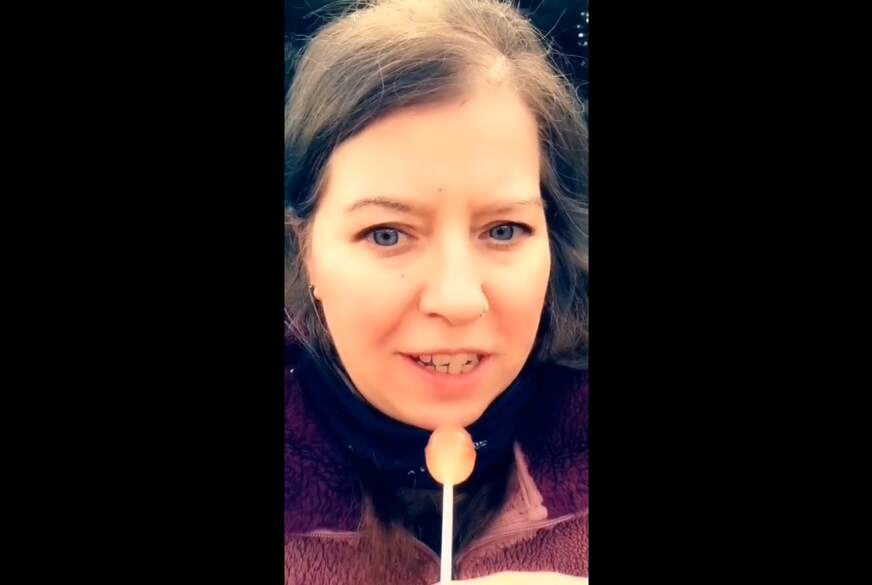 Jeannyb***h: süße Lollyspiele