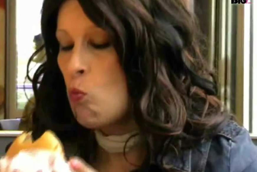 Crazy-Michele: F*****g bei McDonalds!