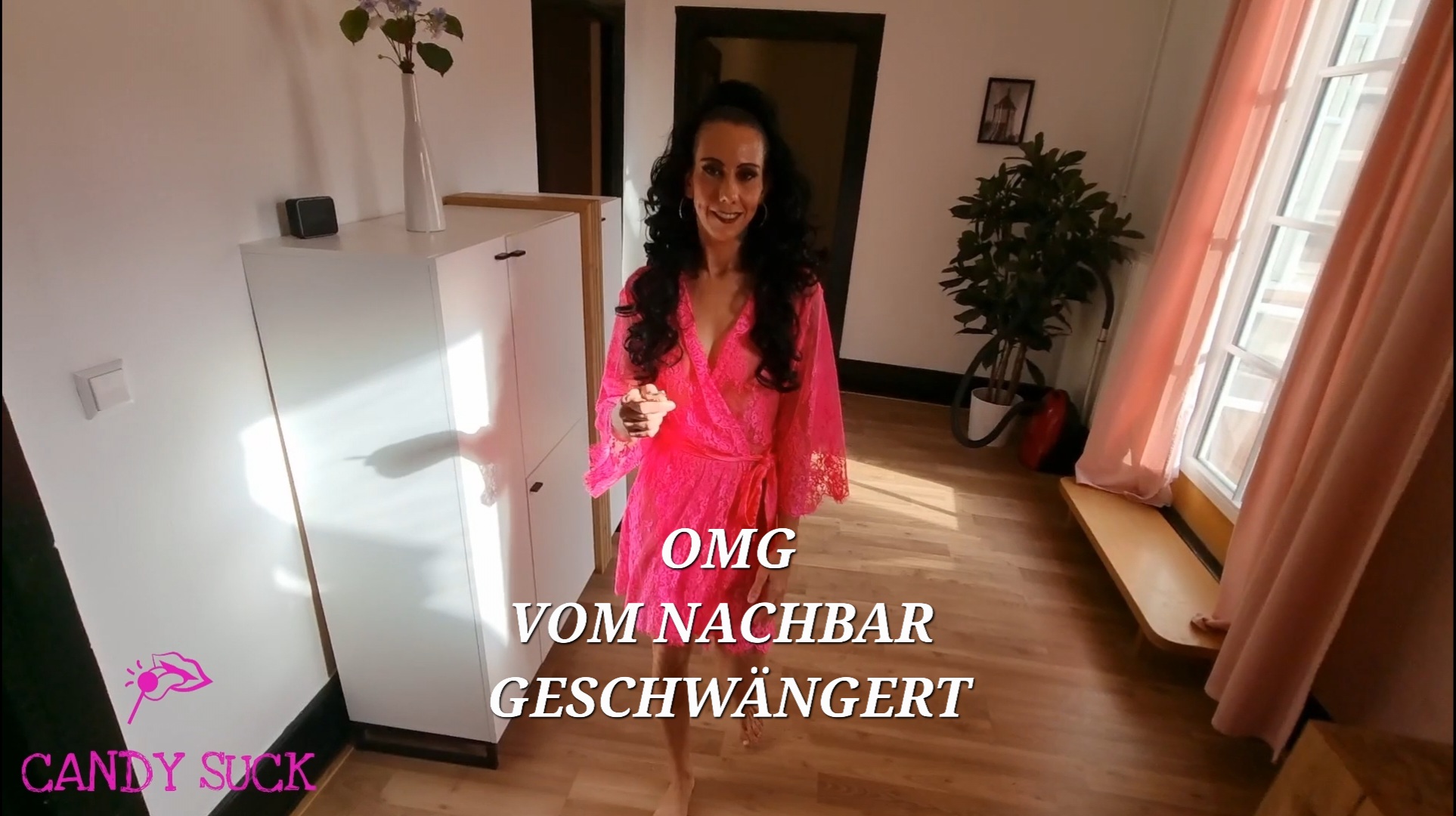 OMG VOM NACHBAR GESCHWÄNGERT So früh am Morgen erwarte ich eigentlich keinen Besuch. 
Mein lieber Nachbar, hat sich mal wieder ausgesperrt!
und ich war mal wieder mega geil  
da kann ich ihn doch nicht einfach wieder gehen lassen?!?