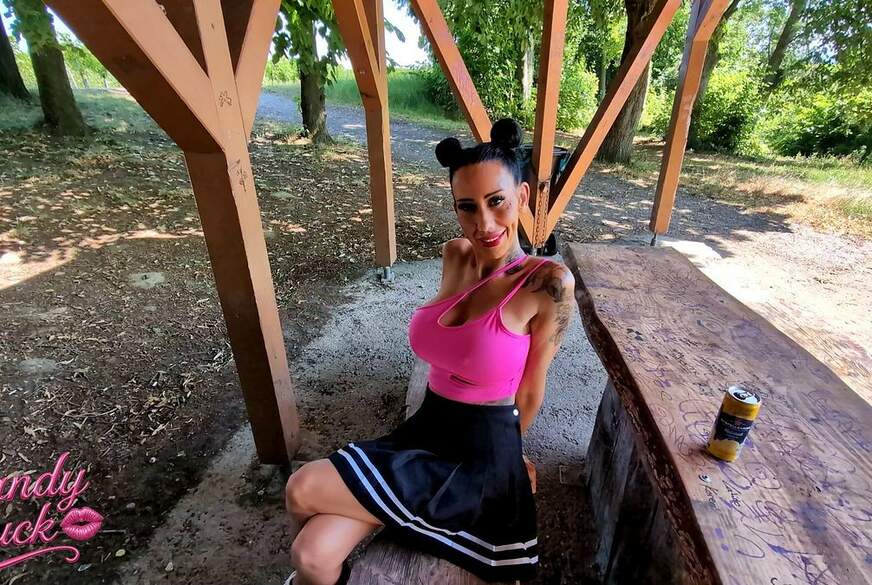 P*****ser Arbeitskollege f***t mich heimlich in der Mittagspause, 3 L****r, 1 C******e! von Candys**k