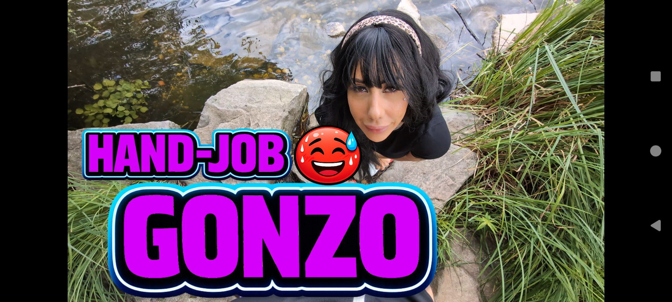 HANDJOB BLOWJOB GONZO! Mein bester Freund und ich waren spazieren, als er plötzlich meinte, er wolle mit mir sex, weil er meine Videos kennt und sicher ist, dass er es mir richtig gut besorgen würde.Für mich ist das mit besten Freunden immer so eine Sache, deshalb wollte ich nicht so weit gehen und habe die Situation auf meine Weise gelöst.Ich habe ihn erstmal geblasen, ihm zwischendurch etwas mit meinen Brüsten gegeben und ihn dabei mit einem Handjob weitergebracht, bis er schließlich nicht mehr konnte.Am Ende ist es dabei geblieben kein Sex, sondern ein Moment, der mit seinem Höhepunkt beim Handjob geendet hat.