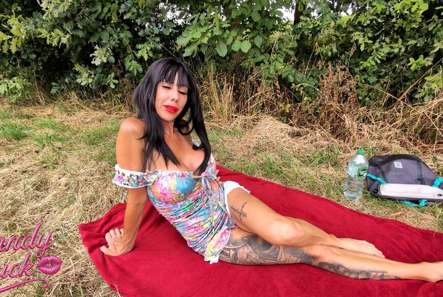 Candys**k: Candys Smoking A**l