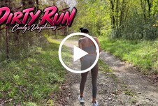 Dirty Run ! Milfs Tattoos Piercings Rasiert Schwarzhaarig Frau-Mann Große Brüste Silikon AO Cumshot Nahaufnahme POV Doggystyle Reiten Stehend Outdoor Posing Körperbesamung Leggings 