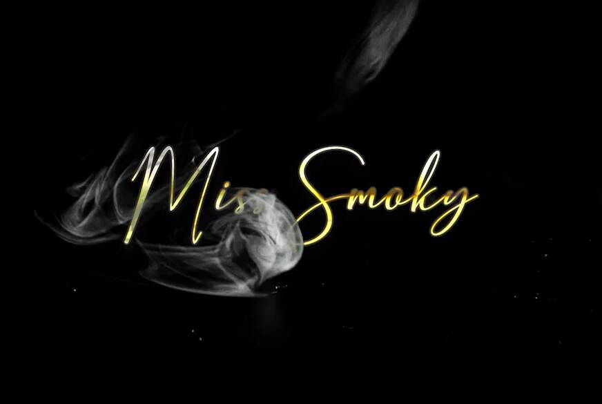 MissSmoky: Miss Smoky im Wald - Sexy High Heel Walk