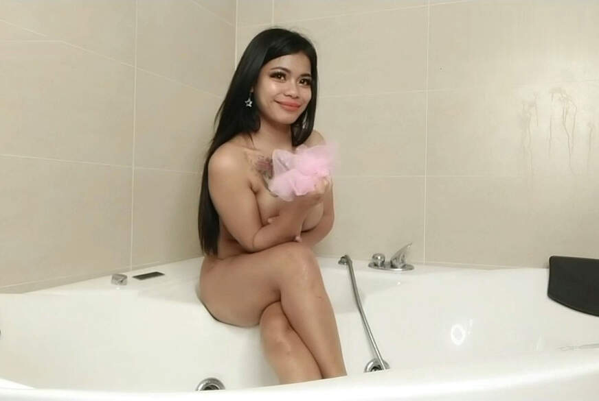 Jenny-Thai - Geiles Schaumbad für Dich von Jenny-Thai pic3