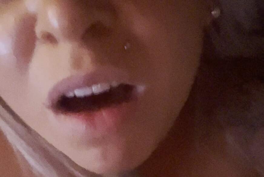 LanaP: Dirty Talk, Selbstbefriedigung