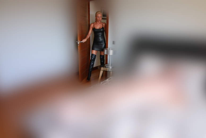 Fataler Irrtum! A***h-f******i mit fremden F**k-Hengst! von Daynia