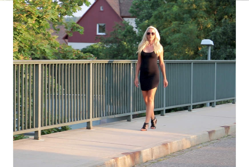 V**********te Straßens******e! Erst S****awalk, dann Publicf**k! XXL F****l von Daynia