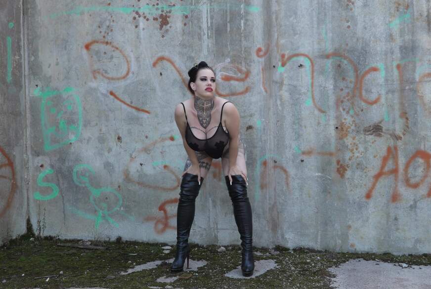 Tropfen in A********e von MissAlessaMilano