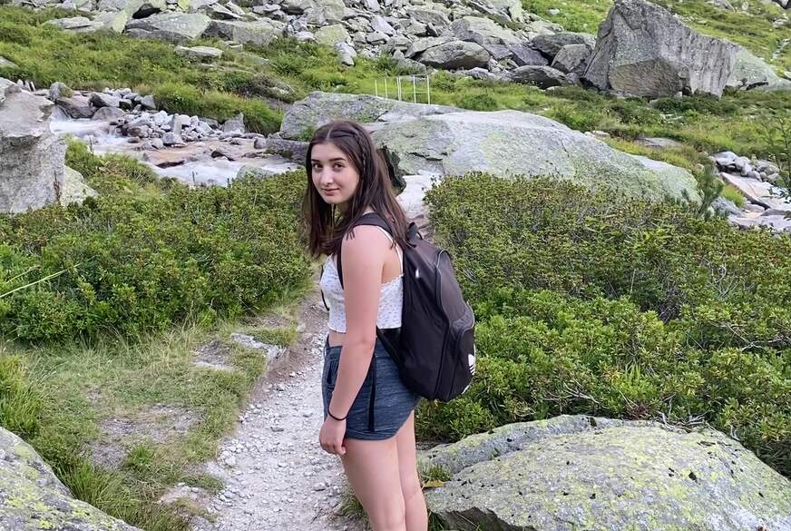 DREISTESTER OUTDOOR F**k!! C******e IN DEN SCHWEIZER ALPEN!! von LeahSnuSnu