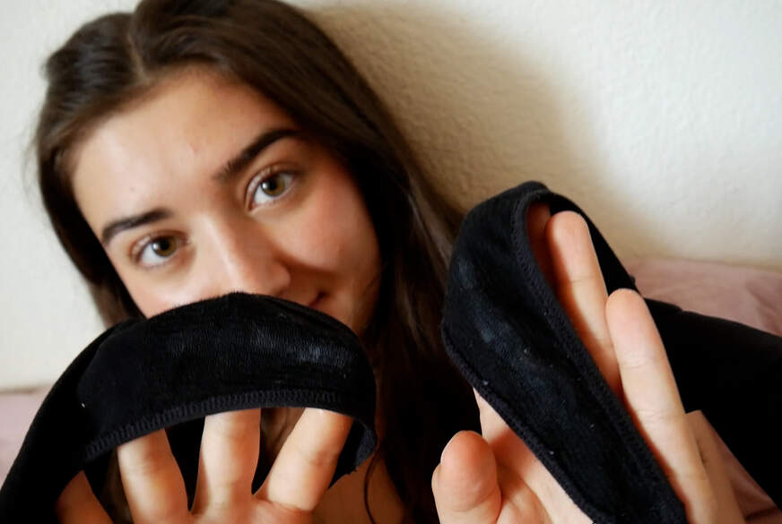 LeahSnuSnu: Versauter Wunsch erfüllt - Masturbiert mit meinen b*****ten Tangas!