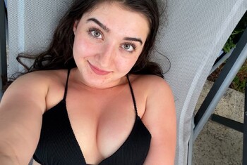 Hotelgäste verstört von meinem mega S****t! Heimlich mit Vibrator am Pool g*****t!