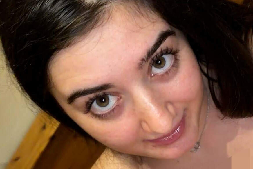 LeahSnuSnu: Titten zu klein für T********k? Dann f**k mich in meine L****r!