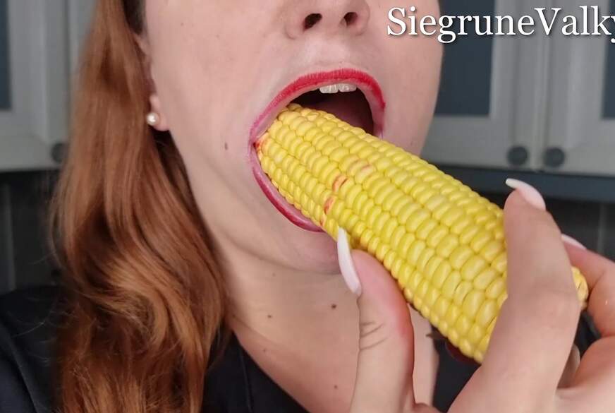 SiegruneValkyra: CloseUpOralFetisch Vol.2