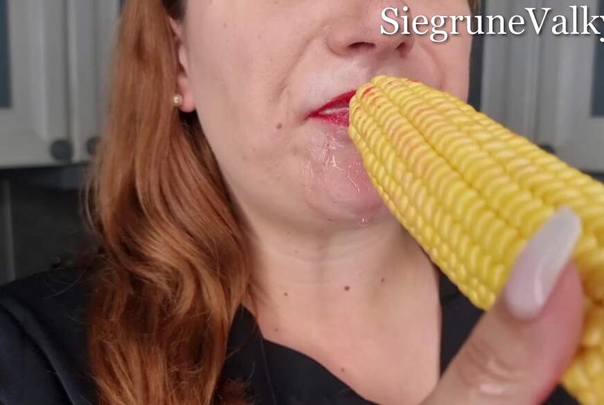 SiegruneValkyra: CloseUpOralFetisch Vol.2