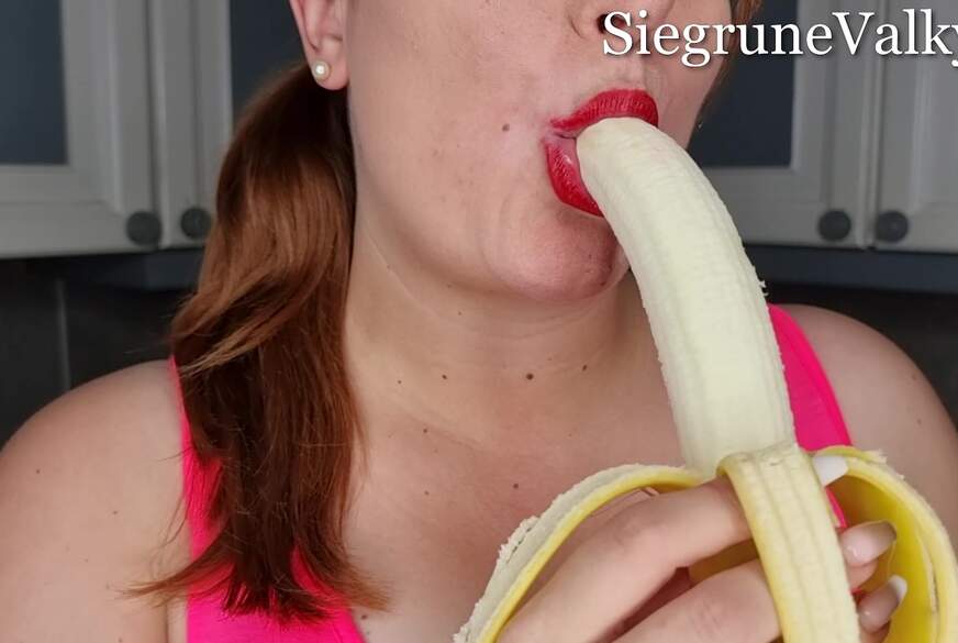 SiegruneValkyra: CloseUpOralFetisch Vol.3