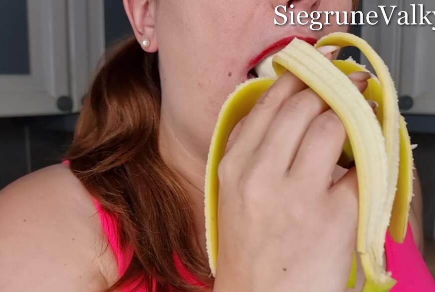SiegruneValkyra: CloseUpOralFetisch Vol.3