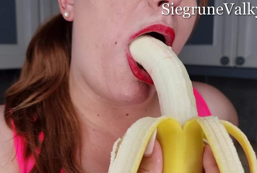 SiegruneValkyra: CloseUpOralFetisch Vol.3