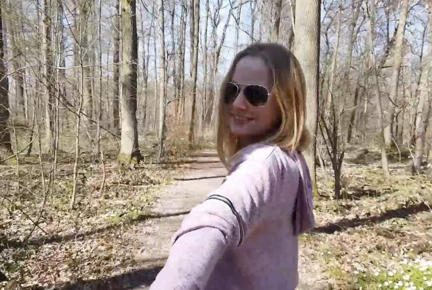 Spontaner User B**wJob im Park von mariehardon