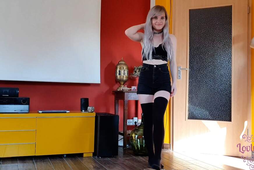 LovlyLuna: Mein erster B**wjob !!! Schlucken oder S****en ?!