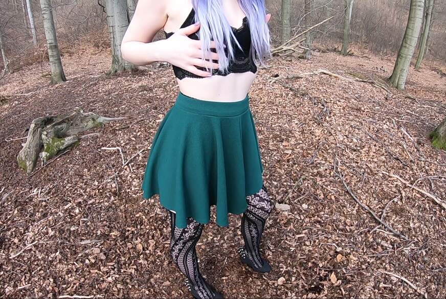 LovlyLuna: 18 Jährige wird Outdoor g*****t !!!