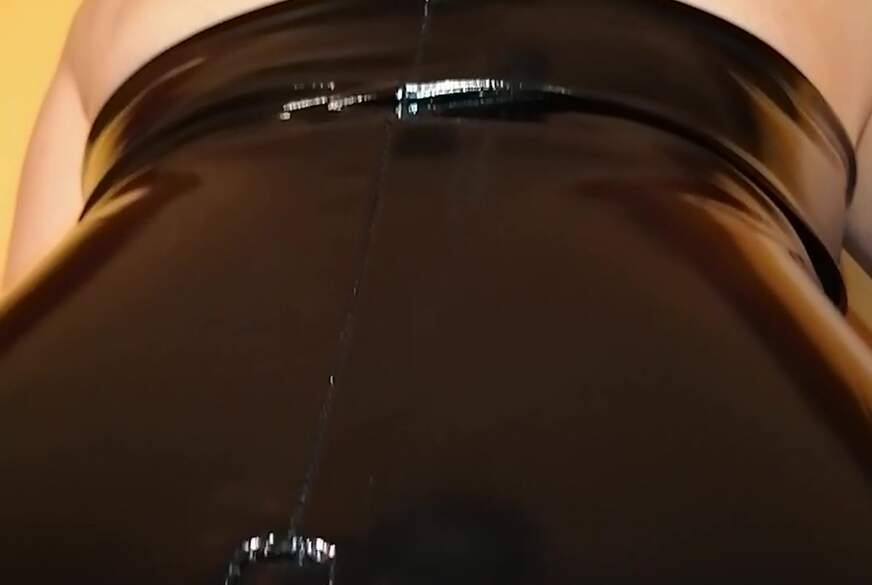 Magdasophie: Natursekt, Latex, Lack und Selbstbefriedigung