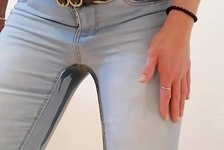 Magdasophie: Jeans P**s in Gummistiefeln