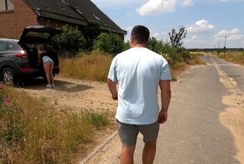 Public! Mega C******e-f**k im Kofferaum!