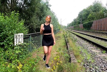 Adrenalin Pur! F**k mich an den Gleisen!